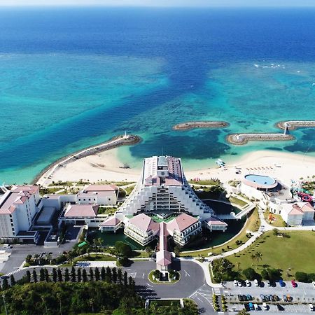 Sheraton Okinawa Sunmarina Resort Onna Exteriör bild
