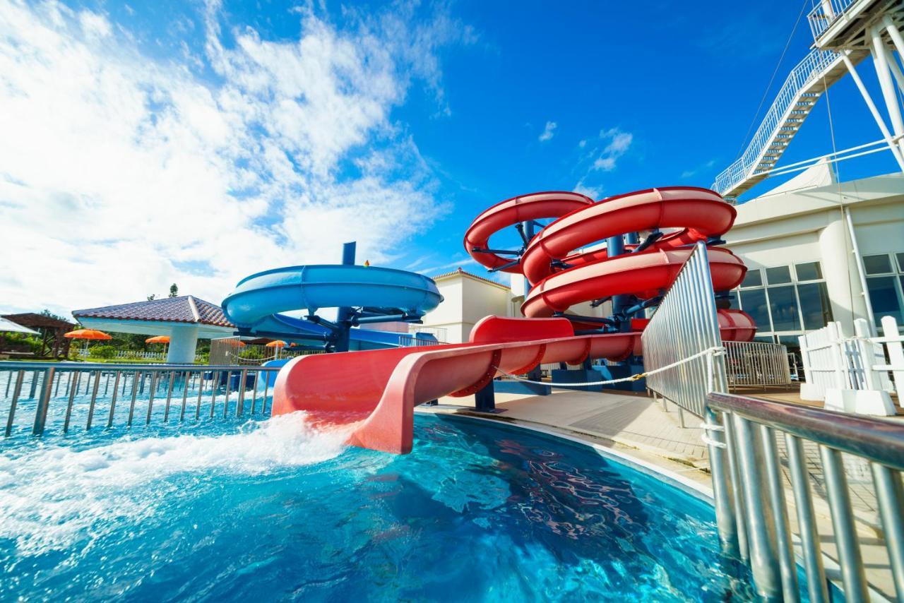 Sheraton Okinawa Sunmarina Resort Onna Exteriör bild