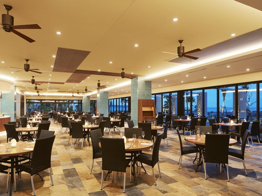 Sheraton Okinawa Sunmarina Resort Onna Exteriör bild