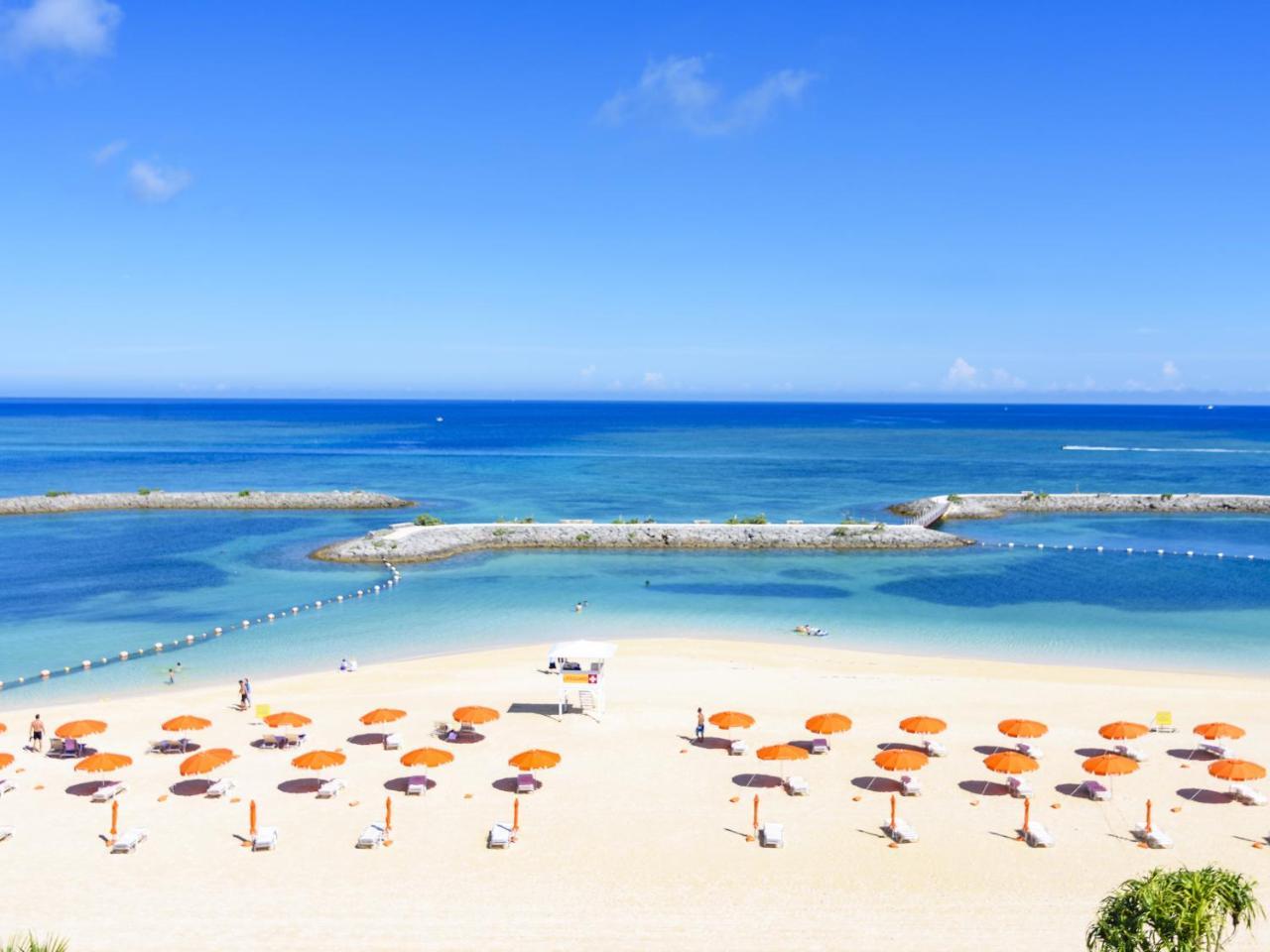 Sheraton Okinawa Sunmarina Resort Onna Exteriör bild