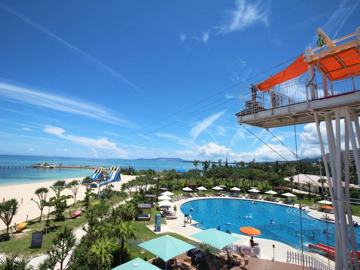 Sheraton Okinawa Sunmarina Resort Onna Exteriör bild