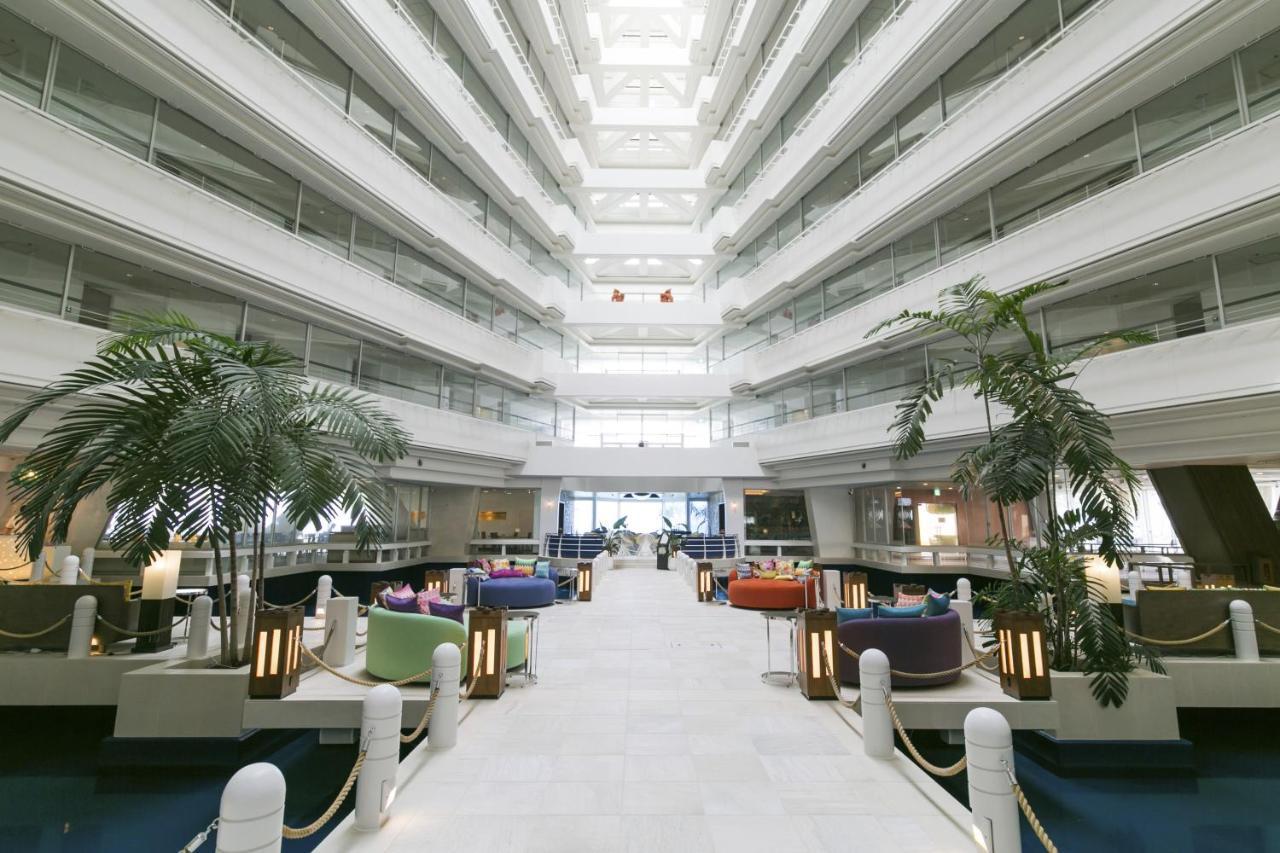 Sheraton Okinawa Sunmarina Resort Onna Exteriör bild